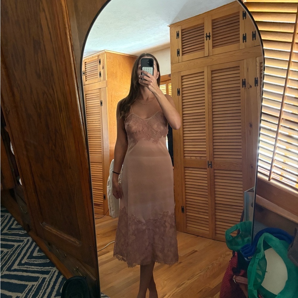 Vintage Gotham Dusty Pink Lace Dress